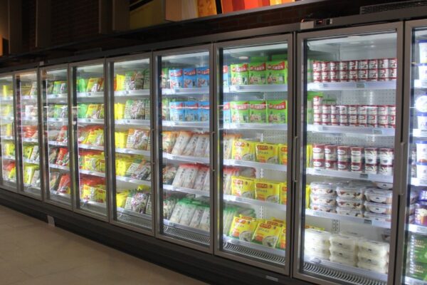IPOneService-Product-Glassdoor-Freezer-7 IPOneService-Product-Glassdoor-Freezer-7